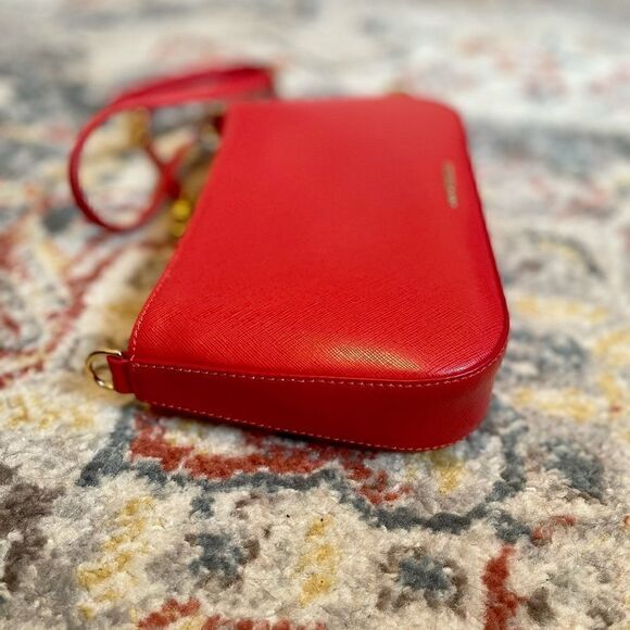 NEW Coccinelle Italian leather shoulder bag pochette Red w/ GHW - Picture 6 of 7